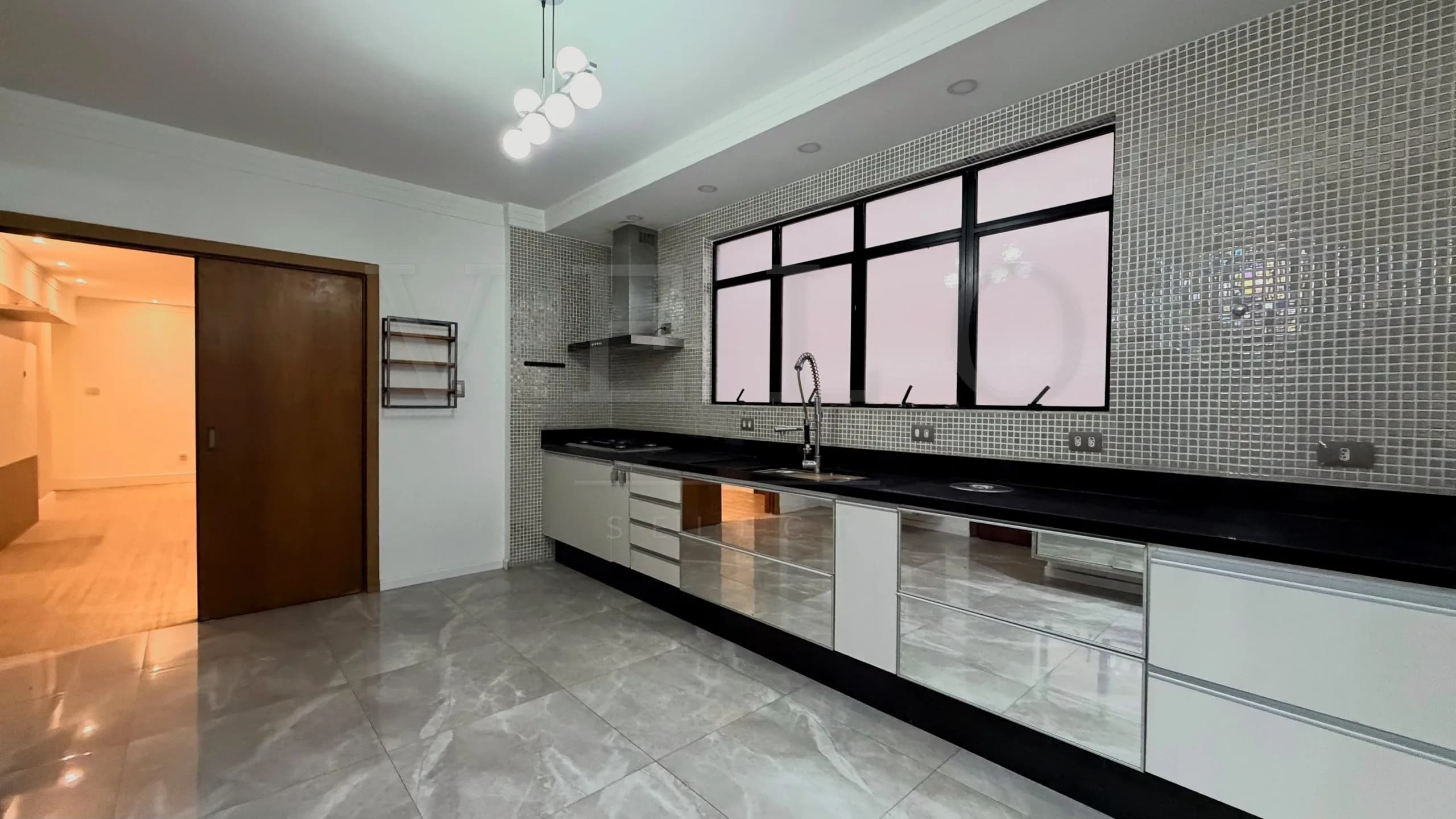 Apartamento de 145 m² com 3 dormitórios na Pompéia